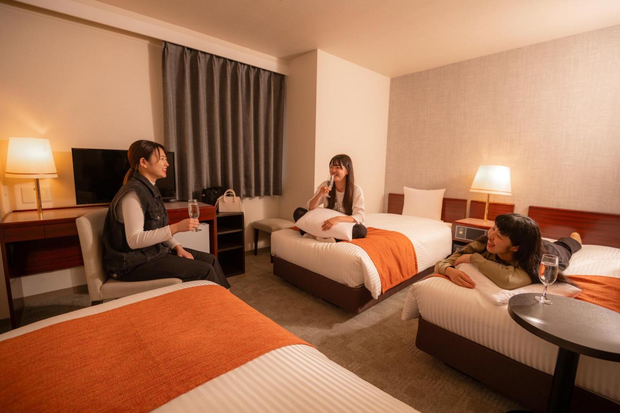 Flexstay Inn Hakodate Station Экстерьер фото